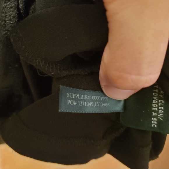 Ralph Lauren Evening Dress in Black with Low V-Neck and Sculpted Bodice, Size 8 - Picture 5 of 5